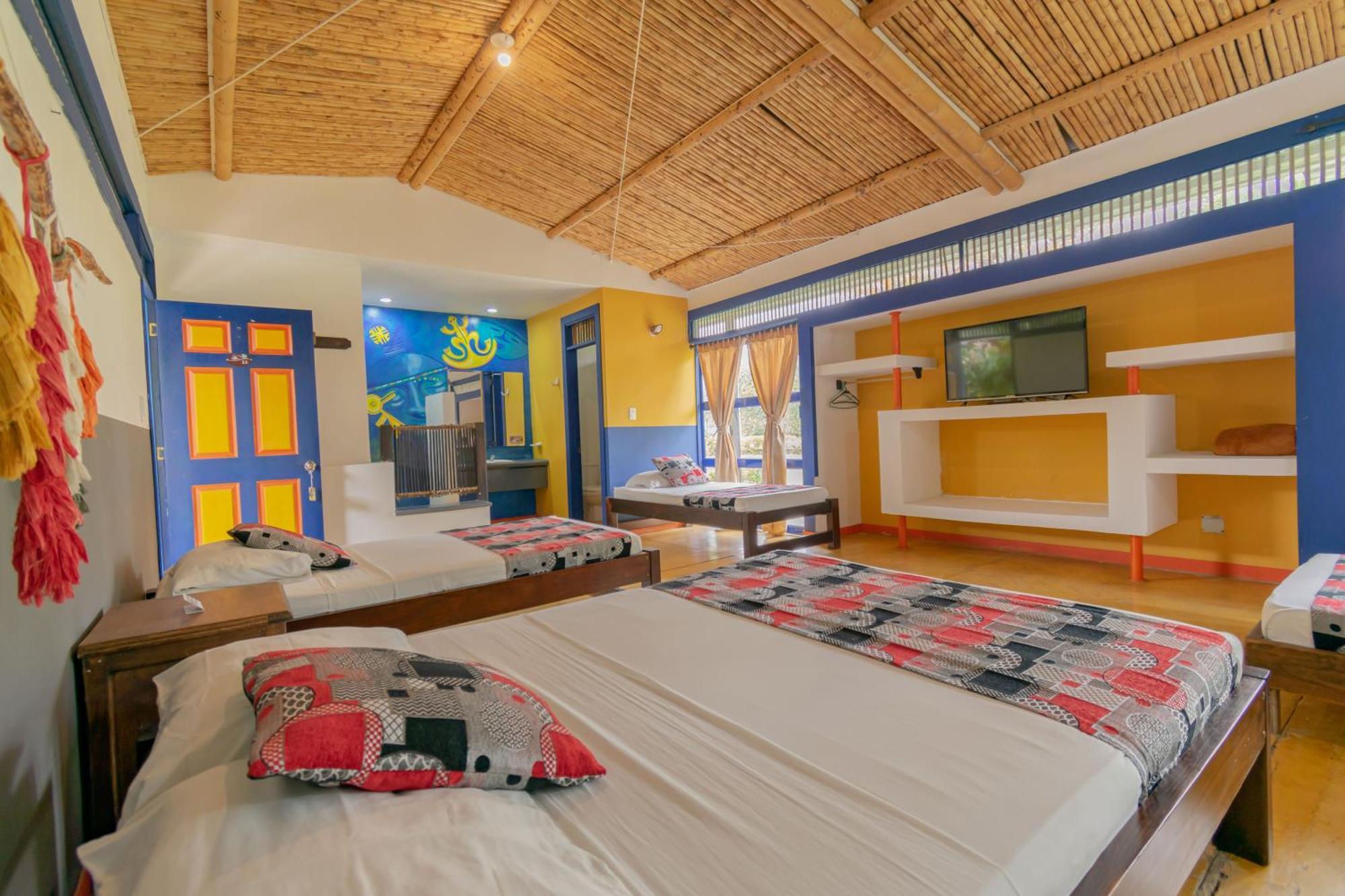 Hotel Campestre La Aldea Монтенегро Екстериор снимка
