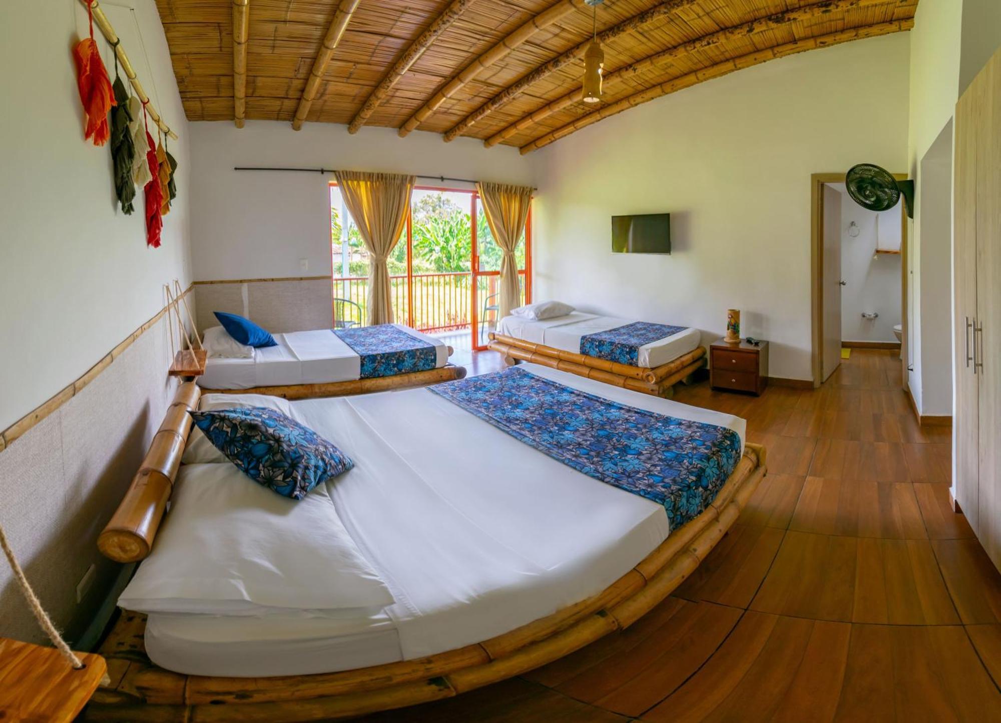 Hotel Campestre La Aldea Монтенегро Екстериор снимка