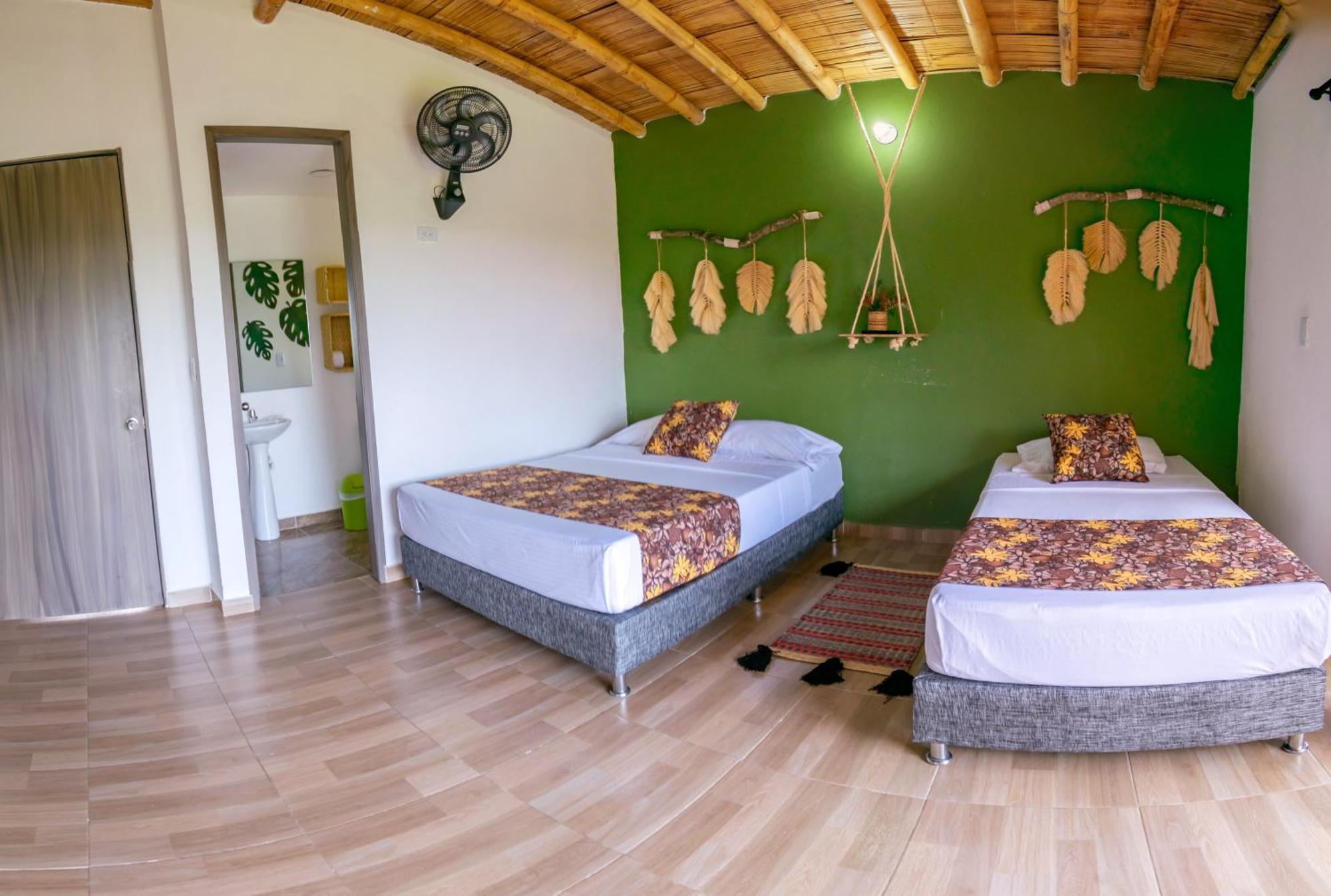 Hotel Campestre La Aldea Монтенегро Екстериор снимка