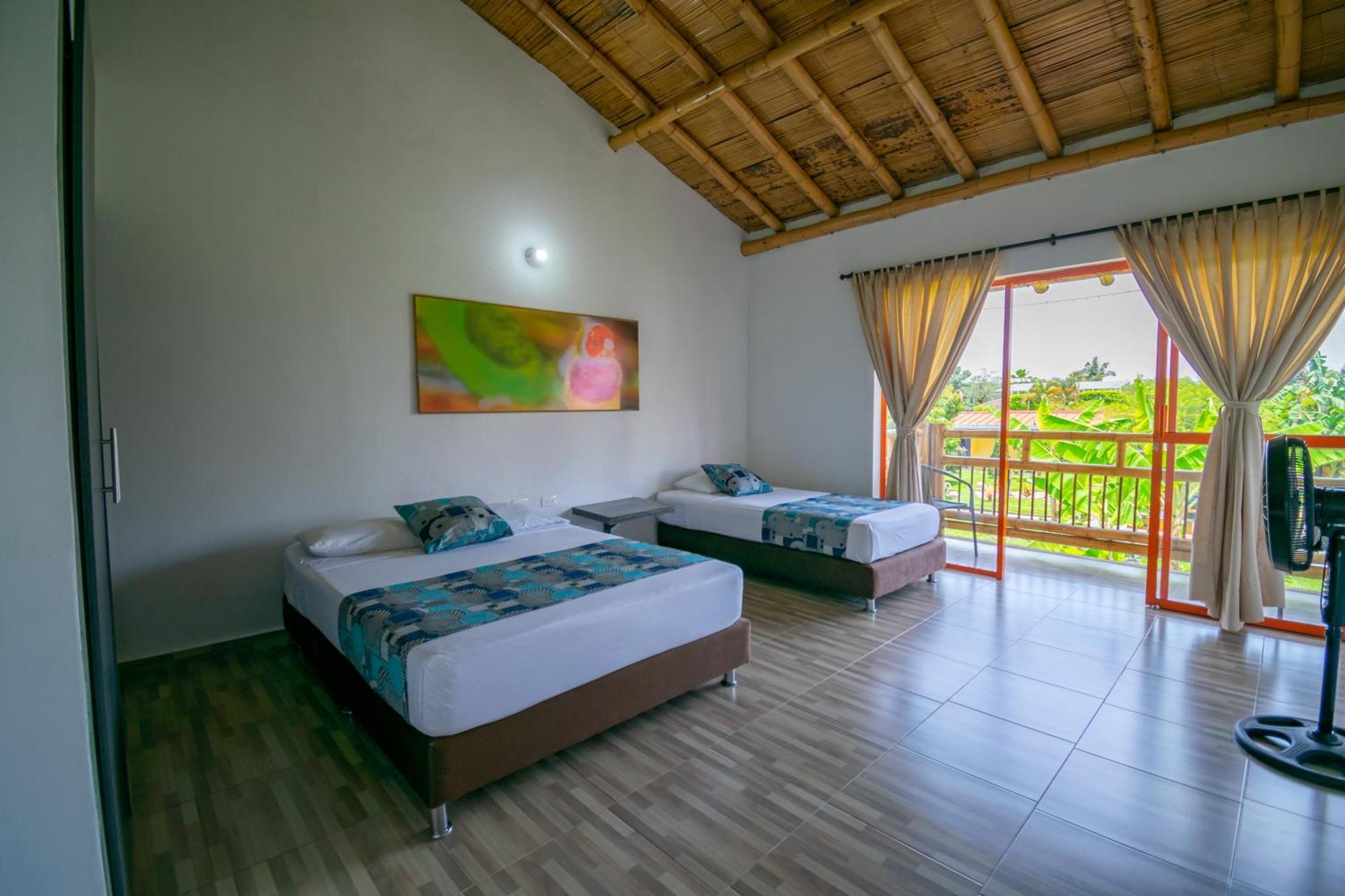 Hotel Campestre La Aldea Монтенегро Екстериор снимка