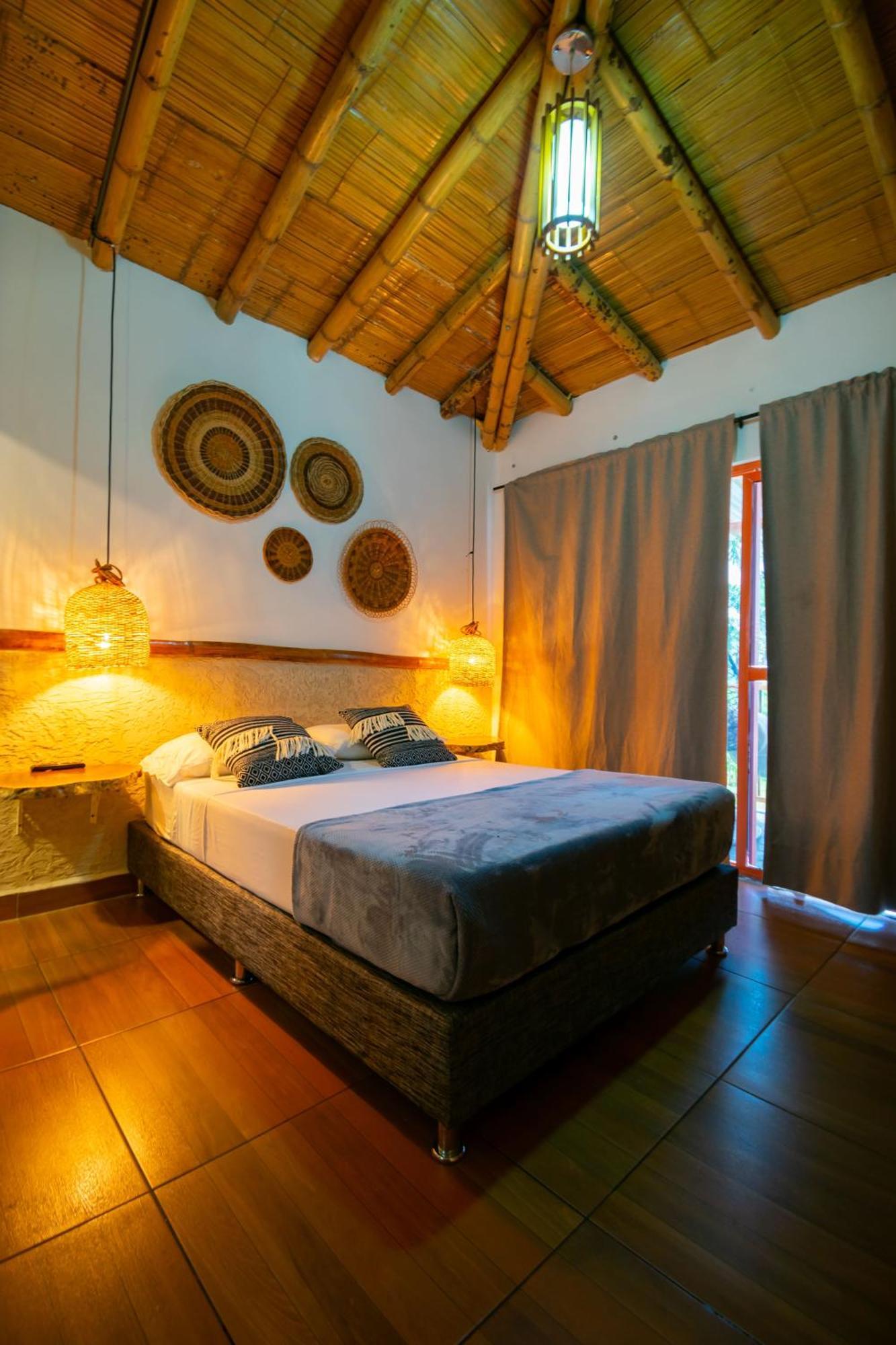 Hotel Campestre La Aldea Монтенегро Екстериор снимка
