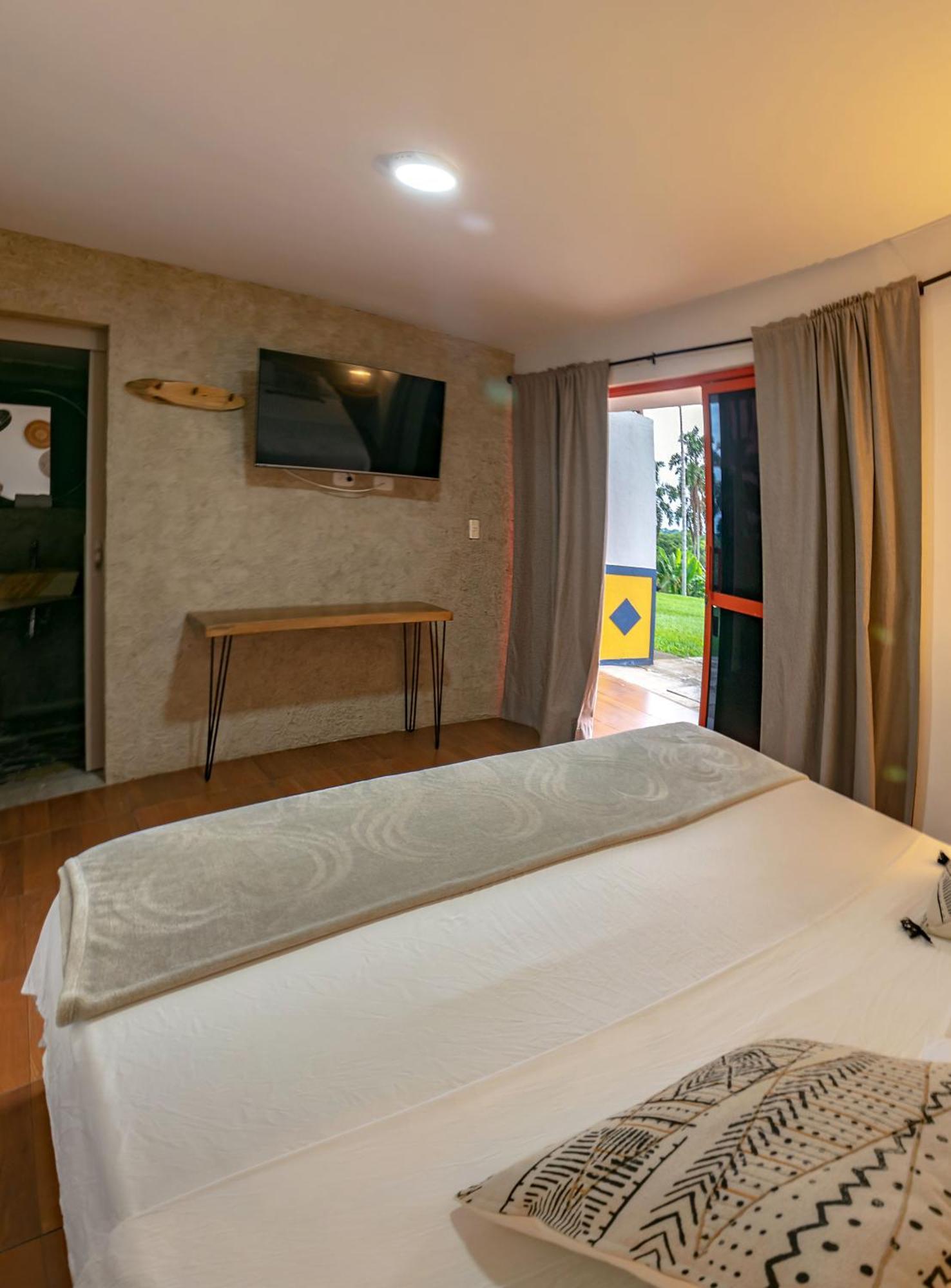 Hotel Campestre La Aldea Монтенегро Екстериор снимка