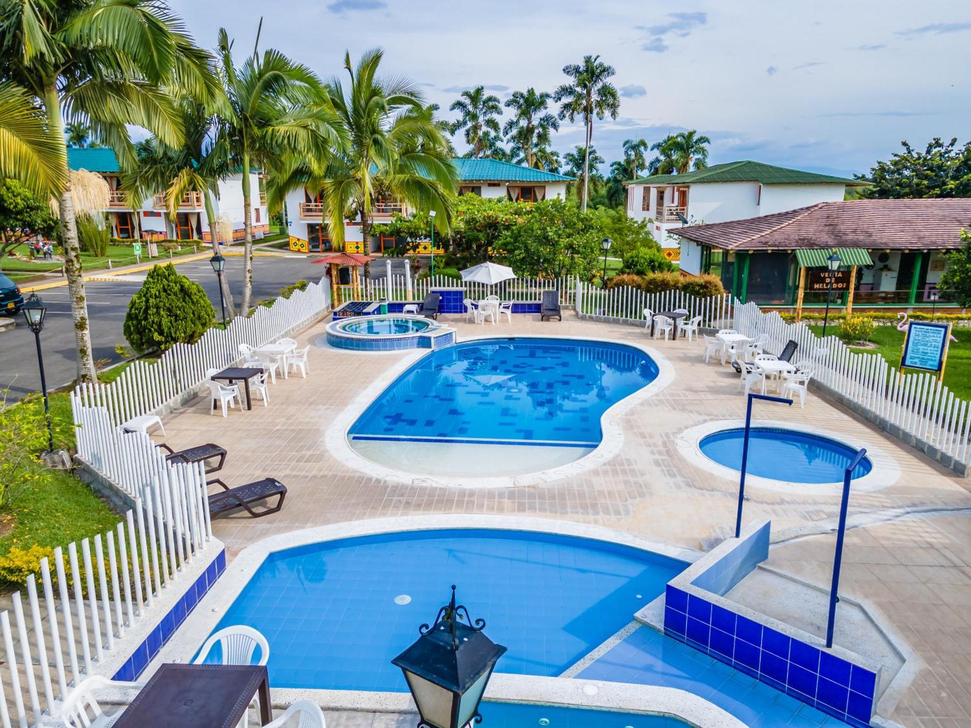 Hotel Campestre La Aldea Монтенегро Екстериор снимка